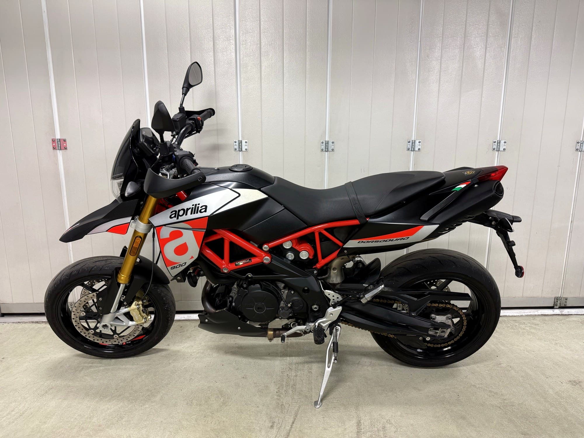 Aprilia Dorsoduro 900 (2018)